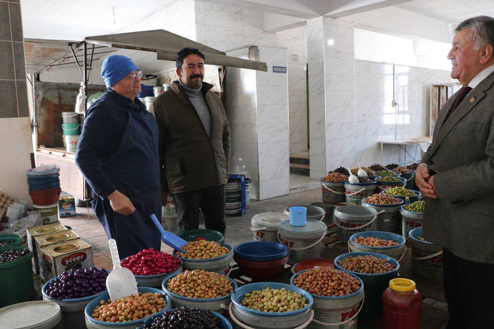 Belediye Başkanı Hüseyin Baykal’dan Halk Pazarı Ziyareti