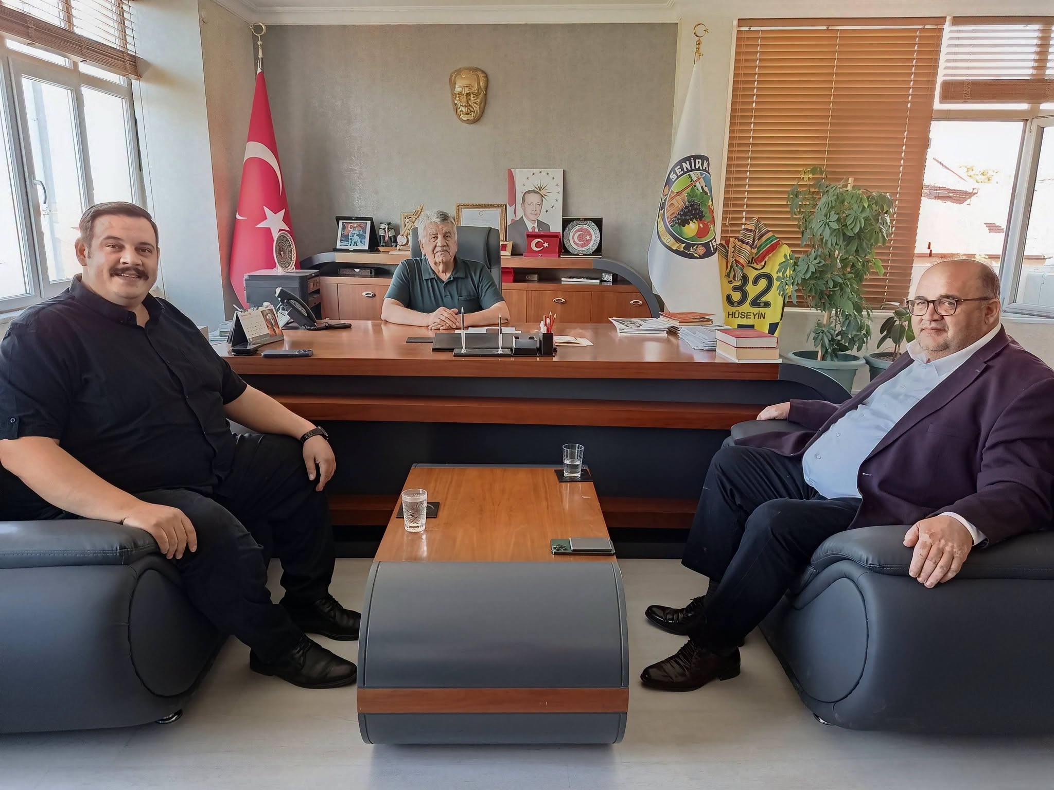 Komşu İlçelerden Senirkent’e Dostluk Ziyareti