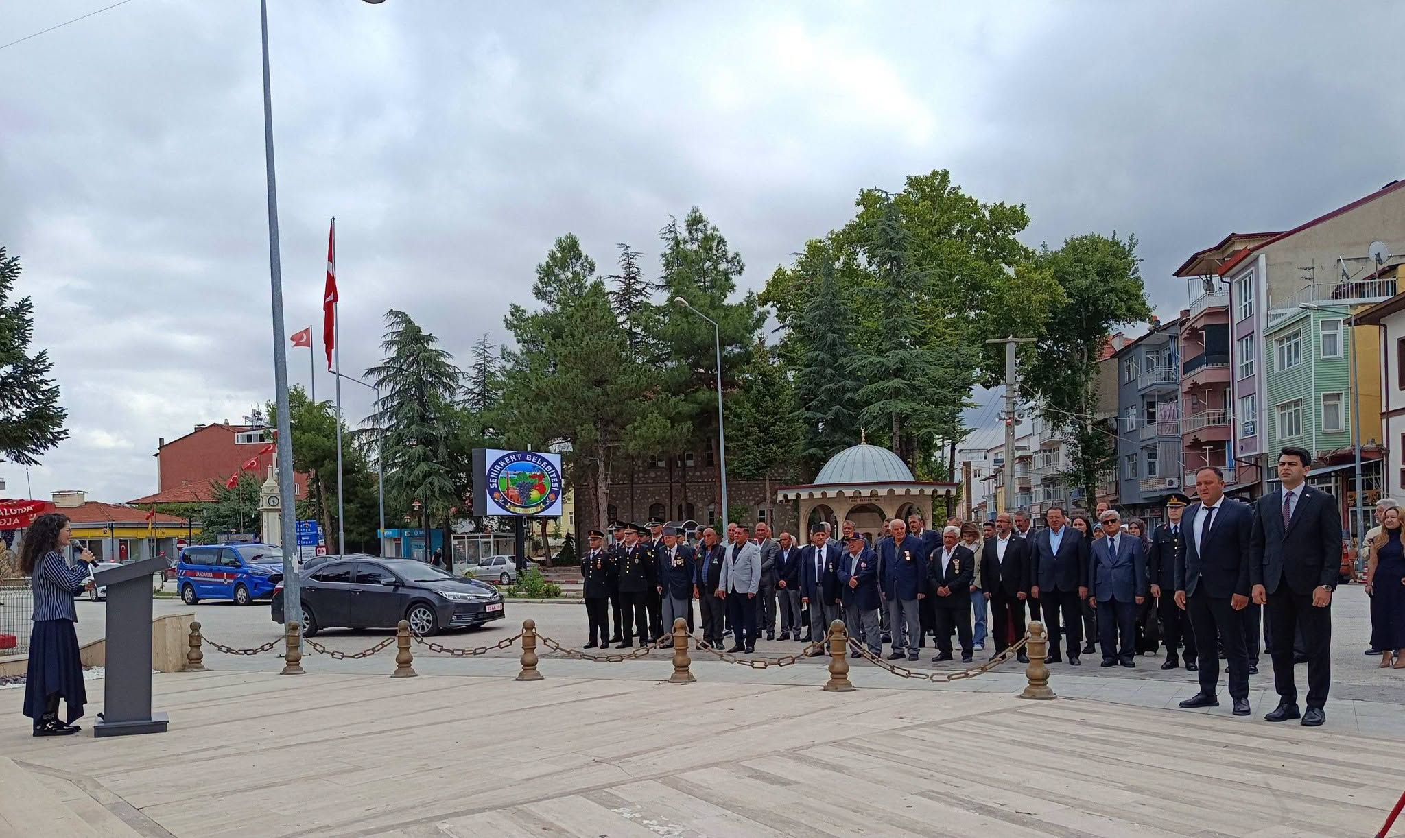 19 Eylül Gaziler Günü Münasebetiyle Cumhuriyet Meydanı’nda Çelenk Sunma Töreni Gerçekleştirildi
